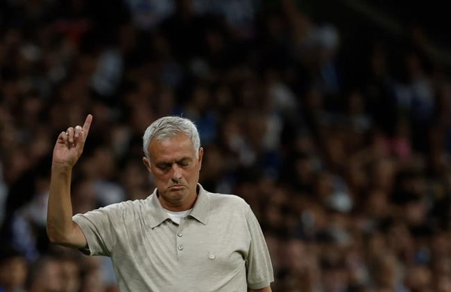 Mourinho đưa fan Real Madrid lên “chuyến tàu lượn” cảm xúc